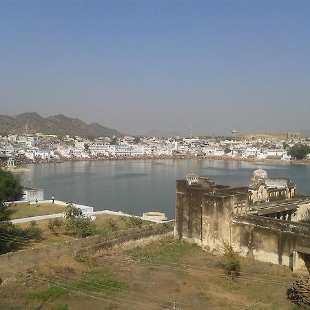 Pushkar Lake Palace Екстериор снимка