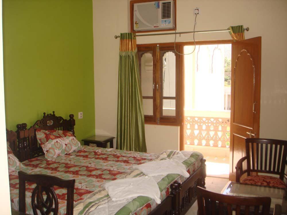 Pushkar Lake Palace Екстериор снимка